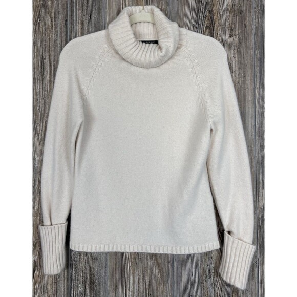 Banana Republic Sz M Sweater 100% Cashmere Turtleneck Cowl Cream Cozy Luxury - Picture 1 of 14
